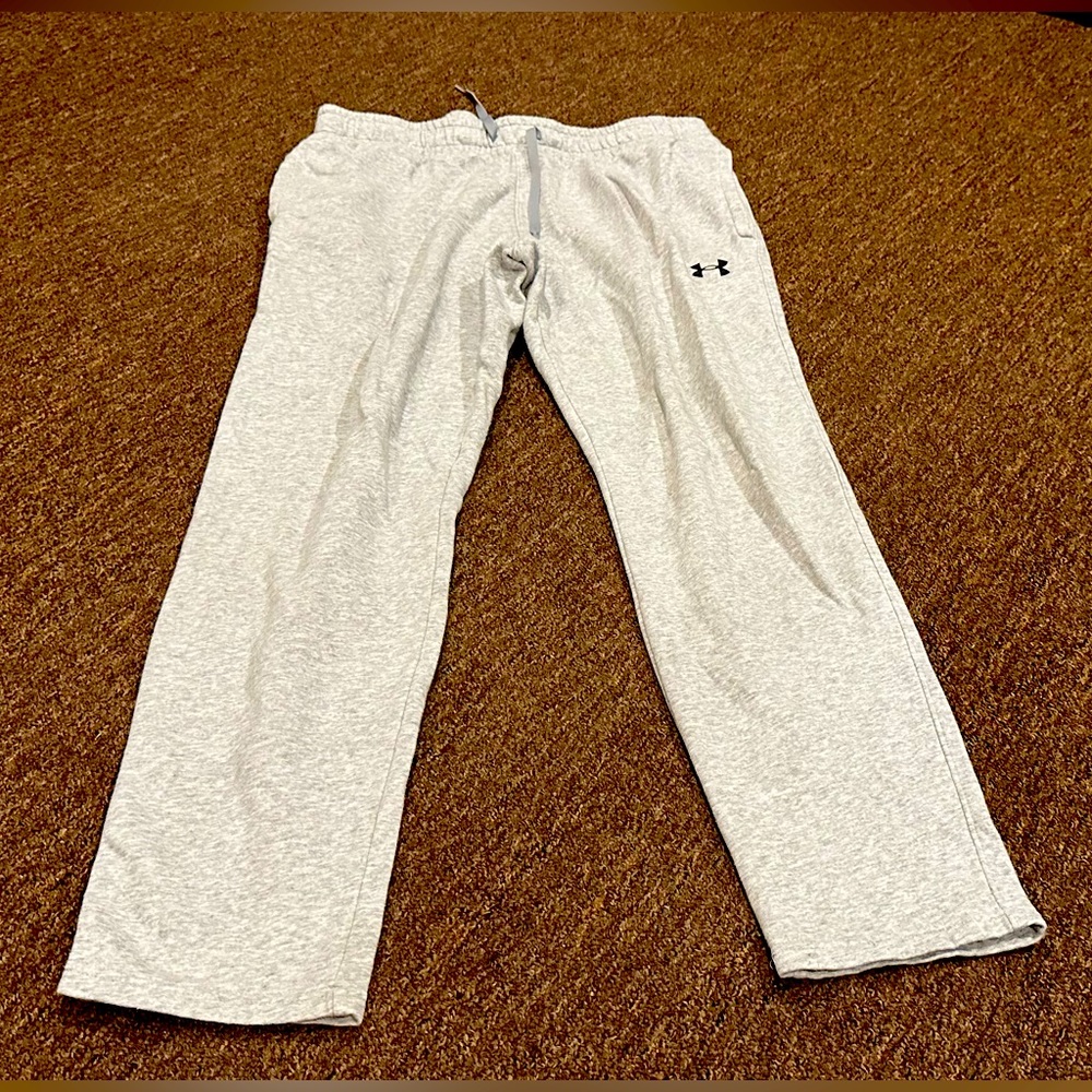 EUC Men’s Under Amour Grey sweatpants pockets comfy lounge athletic casual XL